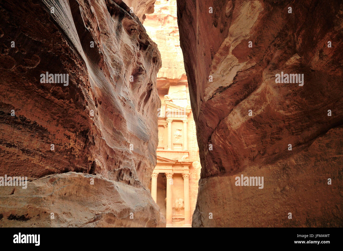 Petra, Jordanie, le merveilleux trésor de Petra, vue de la siq, Banque D'Images