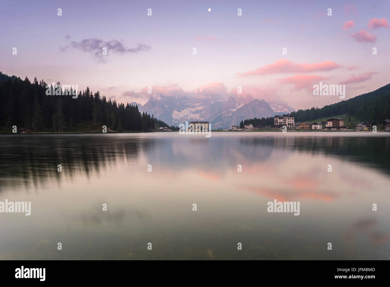 Lac misurinas Banque de photographies et d’images à haute résolution