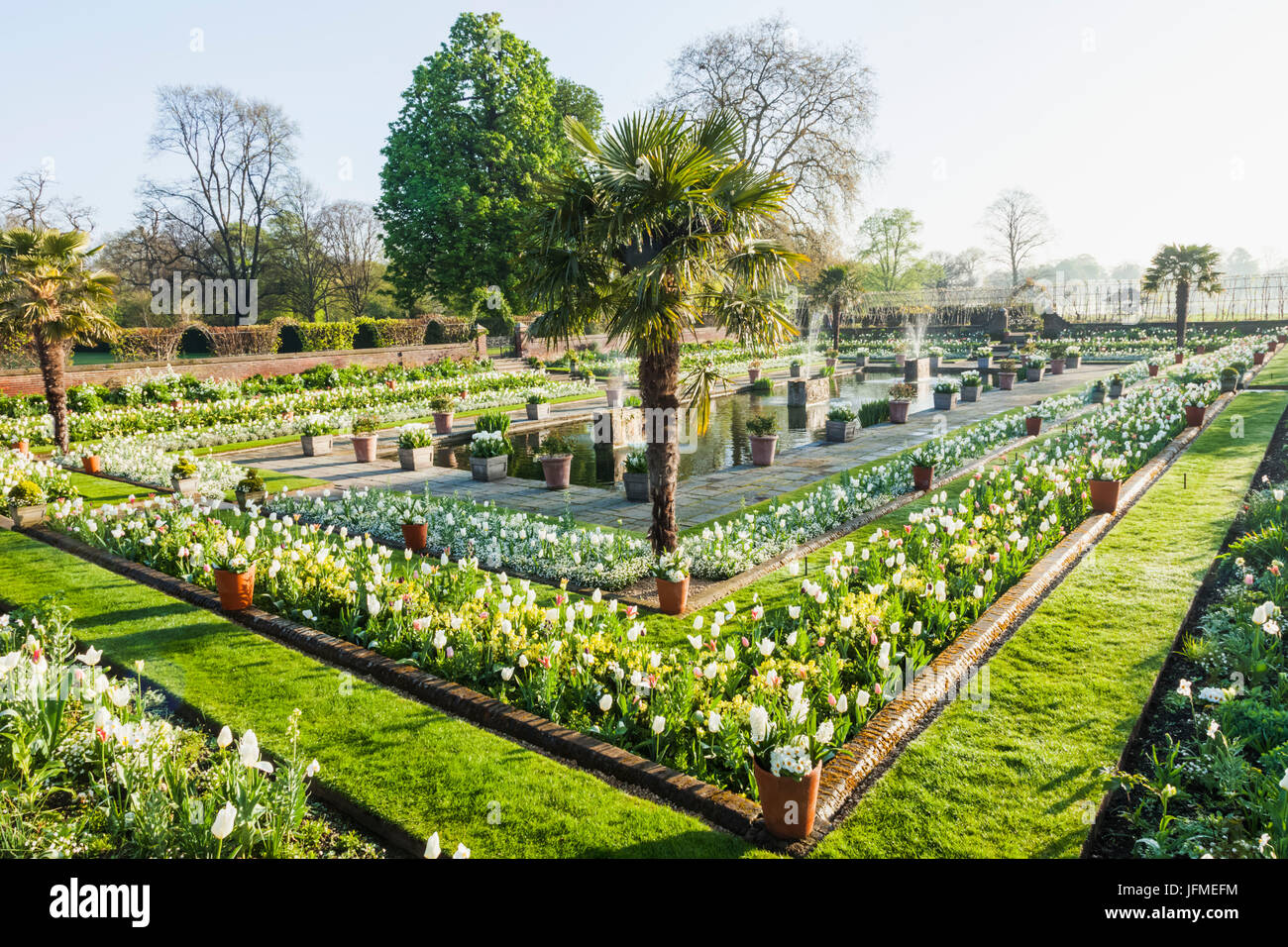 L'Angleterre, Londres, Kensington, Kensington Palace, le jardin en contrebas Banque D'Images