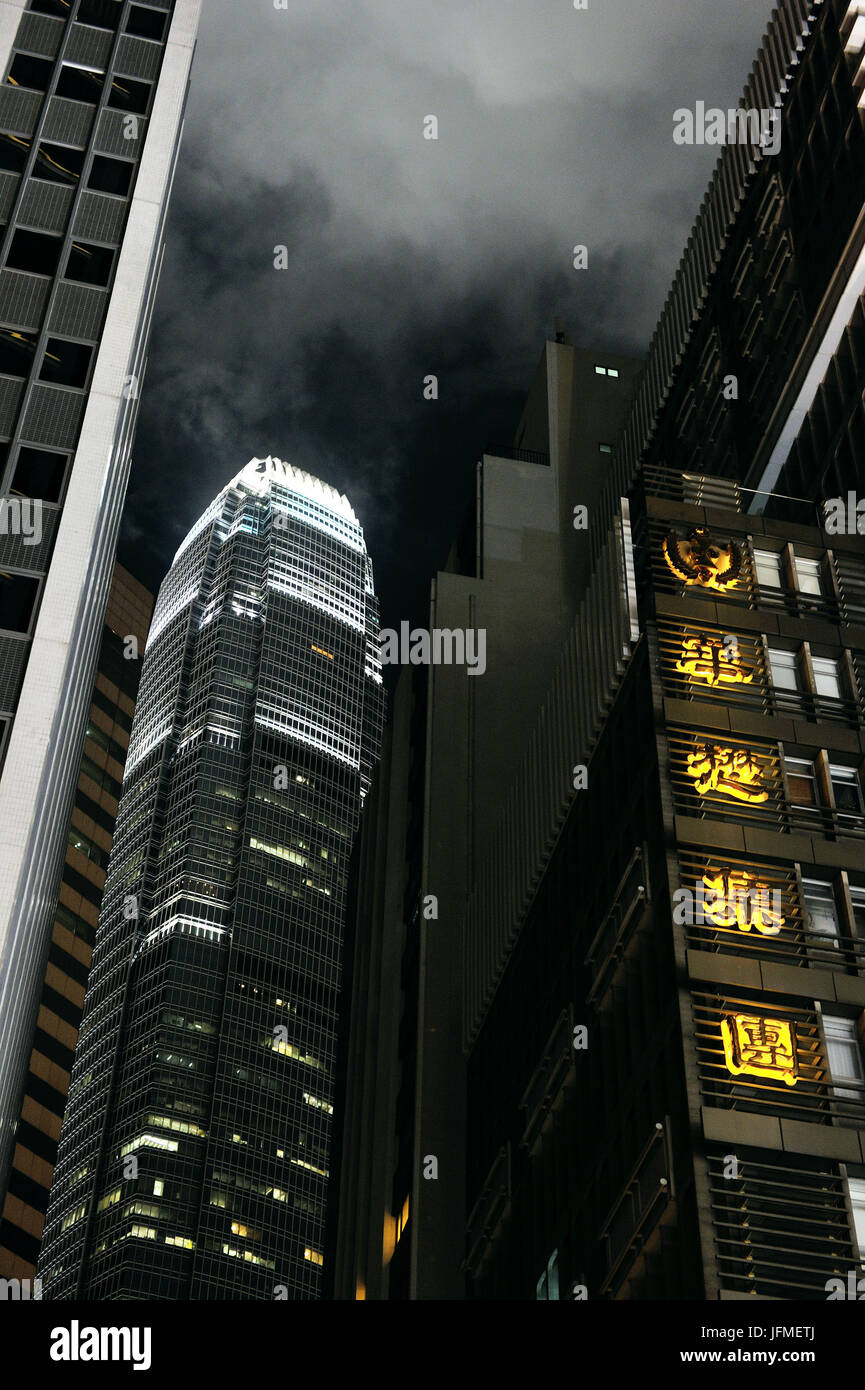 La Chine, Hong Kong, Hong Kong, Central District, les deux International Finance Centre par l'architecte Cesar Pelli Banque D'Images