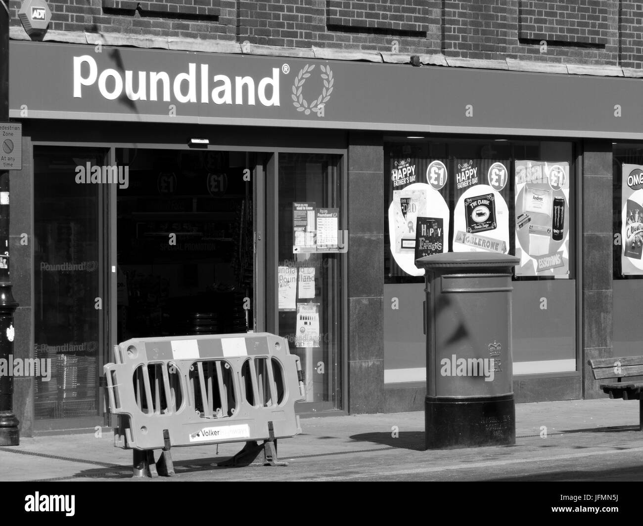 Poundland shop, entreprise fondée en 1990 par Dave Todd et Stephen Smith Banque D'Images