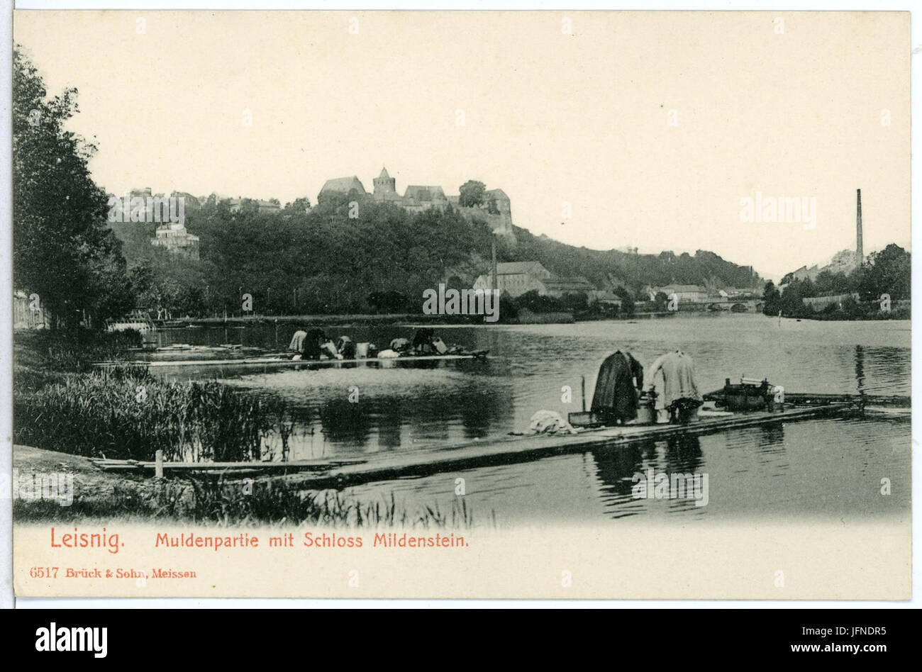 06517-Leisnig-1905-Mulde mit Schloß Mildenstein - Wäscherinnen-Brück & Sohn Kunstverlag Banque D'Images