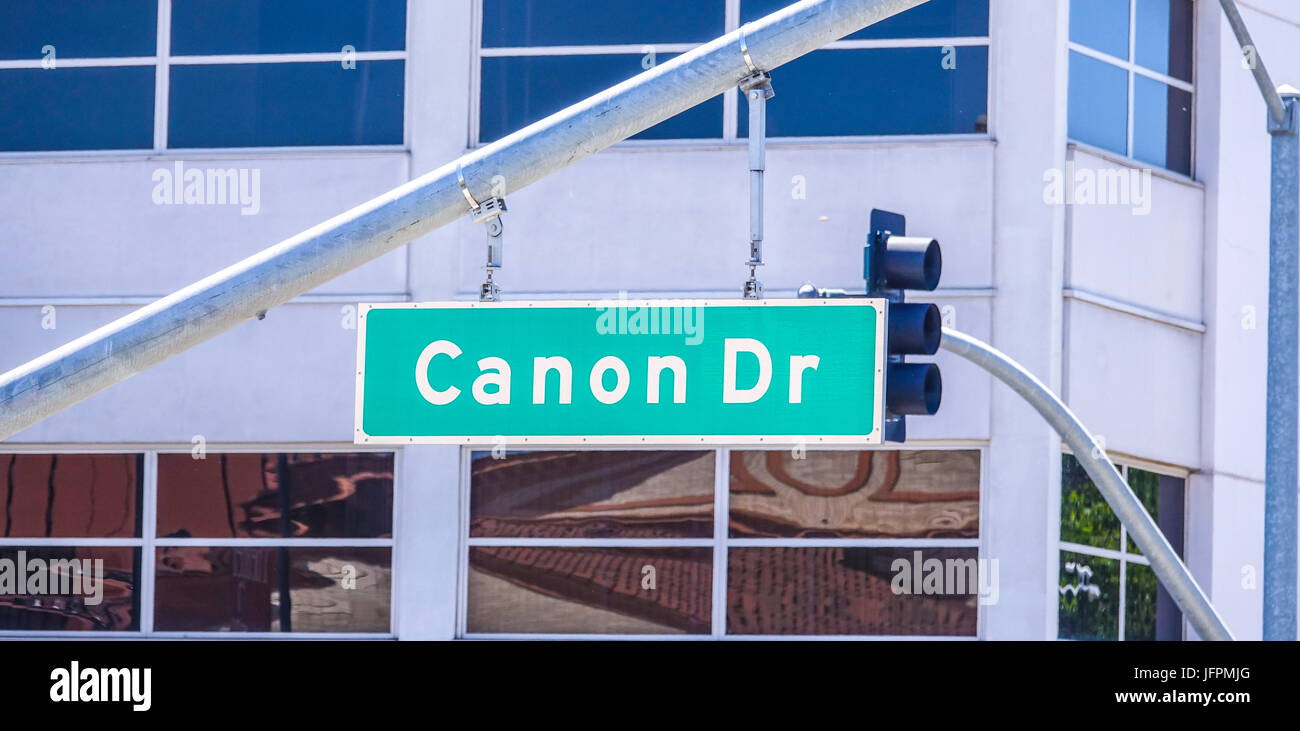 Entraînement Canon Street sign dans Beverly Hills Banque D'Images