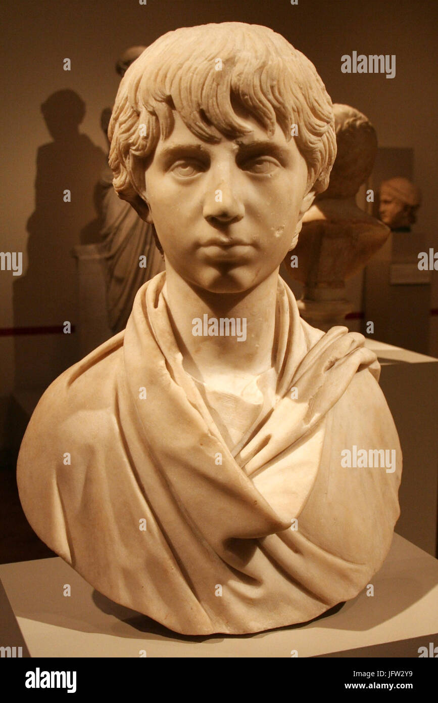 Ce buste de Polydeukion, logé dans le musée Altes, est une sculpture grecque antique représentant la figure de Polydeukion, un personnage de la mythologie grecque. Le buste reflète l'artisanat de la sculpture grecque antique. Banque D'Images