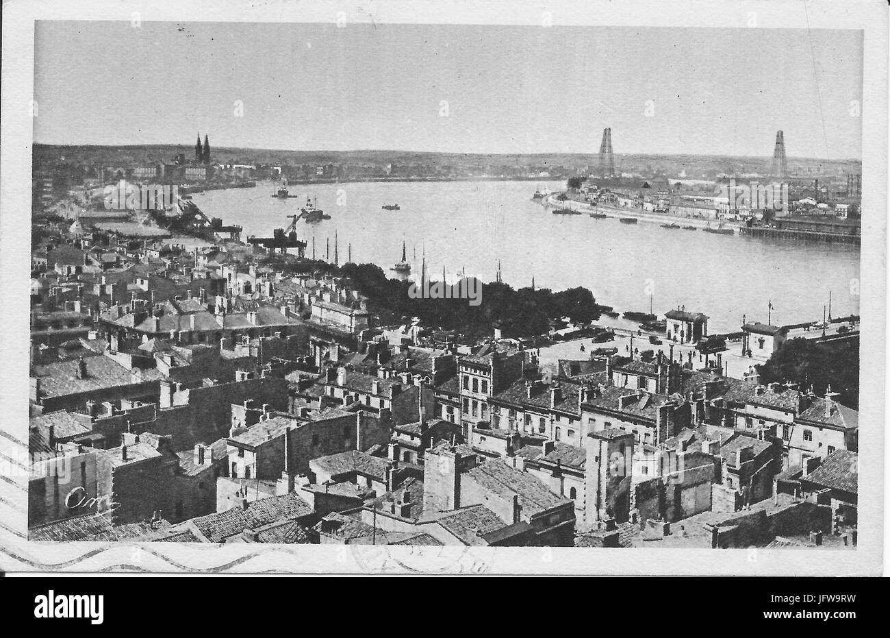 Bordeaux-Vue Générale sur la Garonne et le Pont Transbordeur vers 1930 Banque D'Images