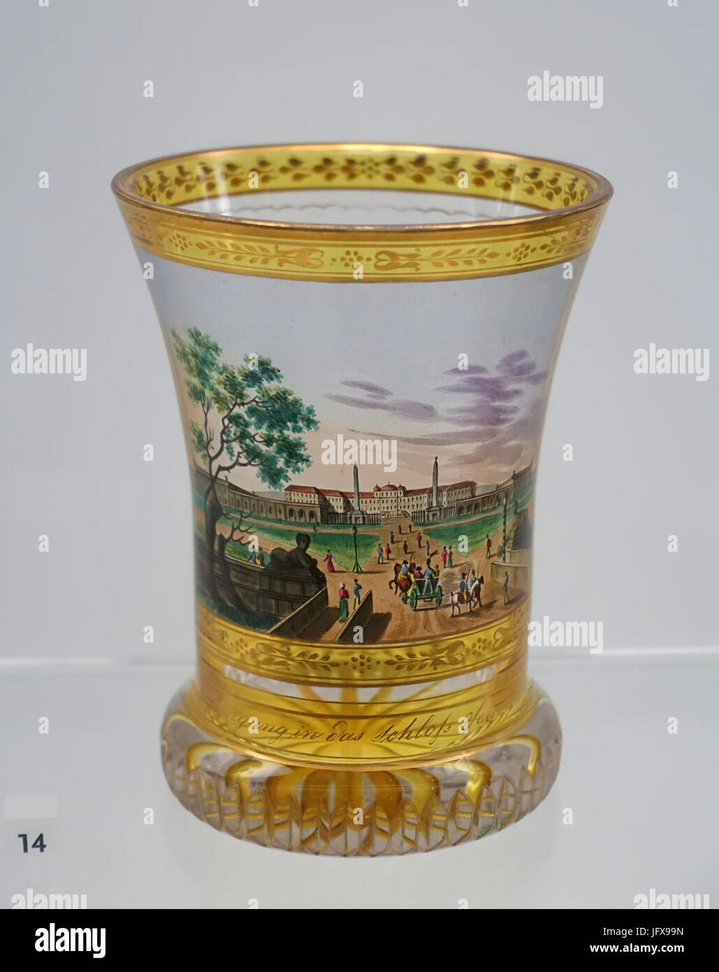 Becher (Ranftbecher) avec le palais de Schönbrunn, Anton Kothgasser, Vienne), ch. 1820, couper le verre avec de la peinture et de la dorure - Landesmuseum Württemberg, Stuttgart - Allemagne - DSC03384 Banque D'Images