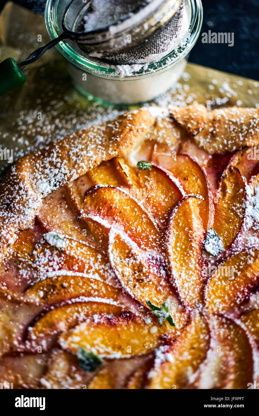 Tarte aux pêches rustiques Banque D'Images