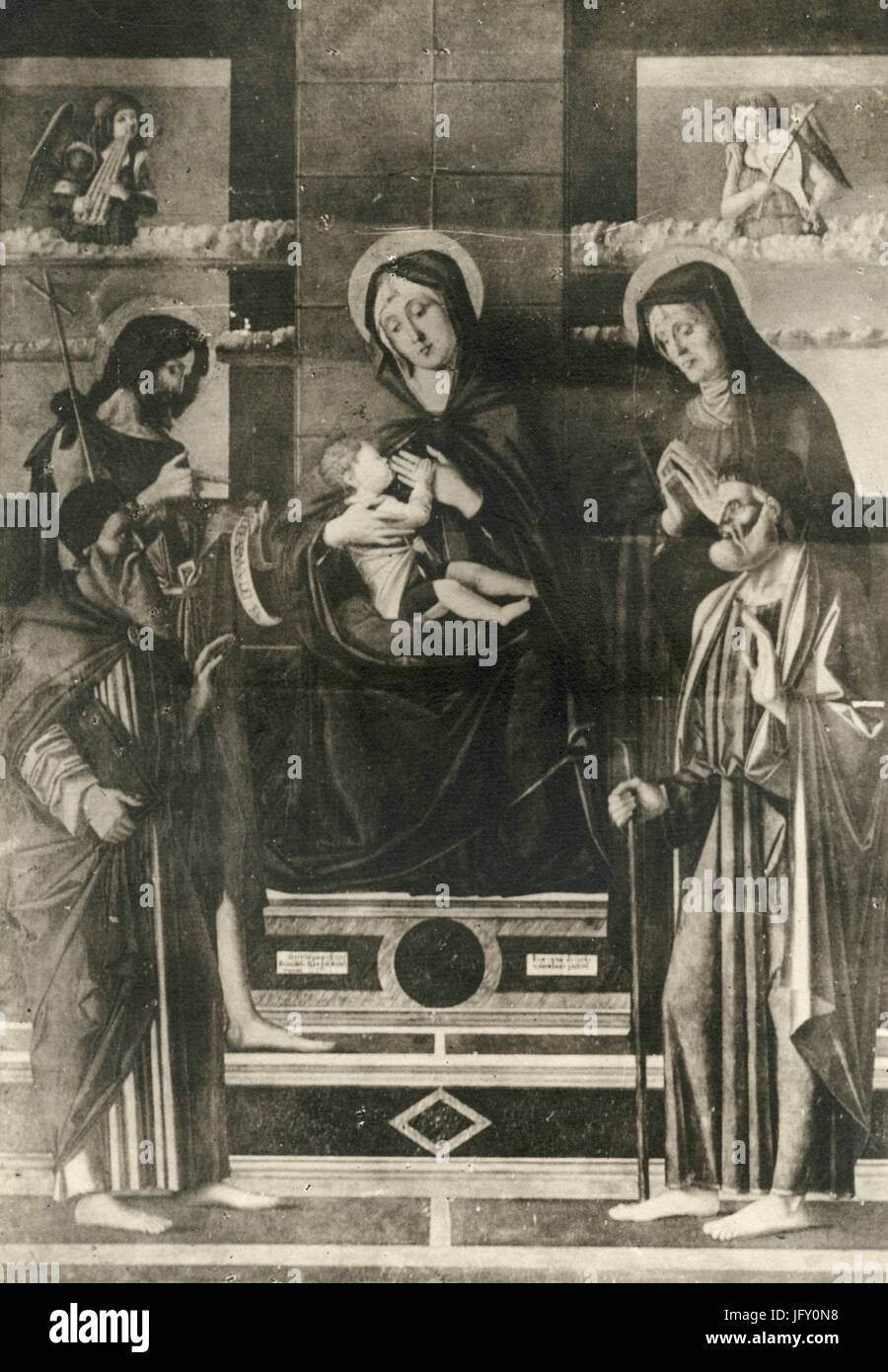 Intronisé vierge à l'enfant et saints, peinture de Jacopo da Valenza, Serravalle, Italie Banque D'Images