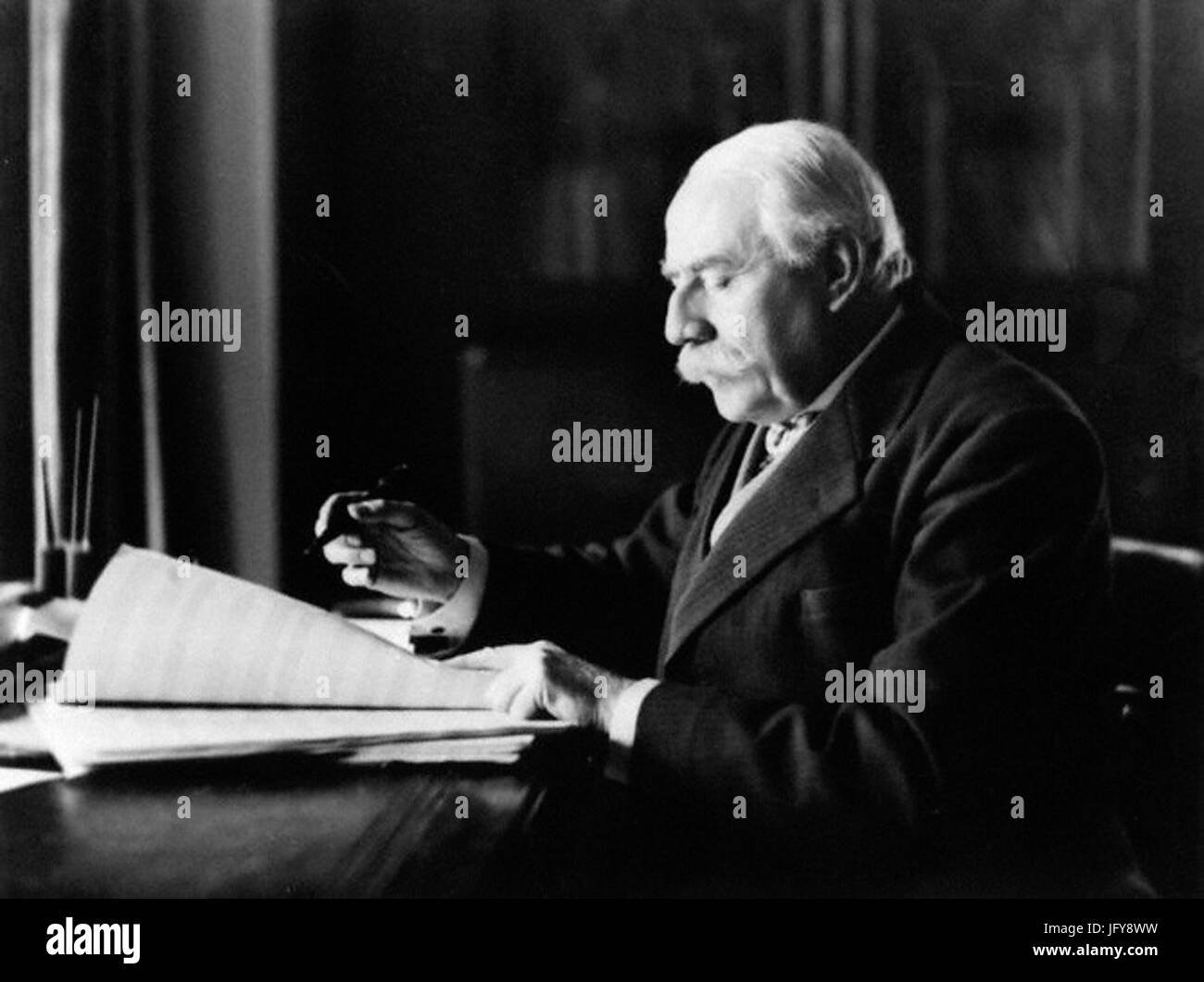 Edward Elgar écrit 28193129 Banque D'Images