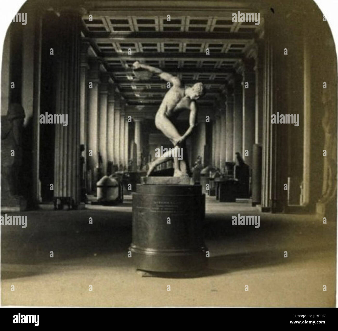 Angleterre3B Londres - British Museum l'Assyrien Archive Transcept  discus-thrower -Discobolos- 2B Aile Ouest 26 étage principal 28185729 Banque D'Images