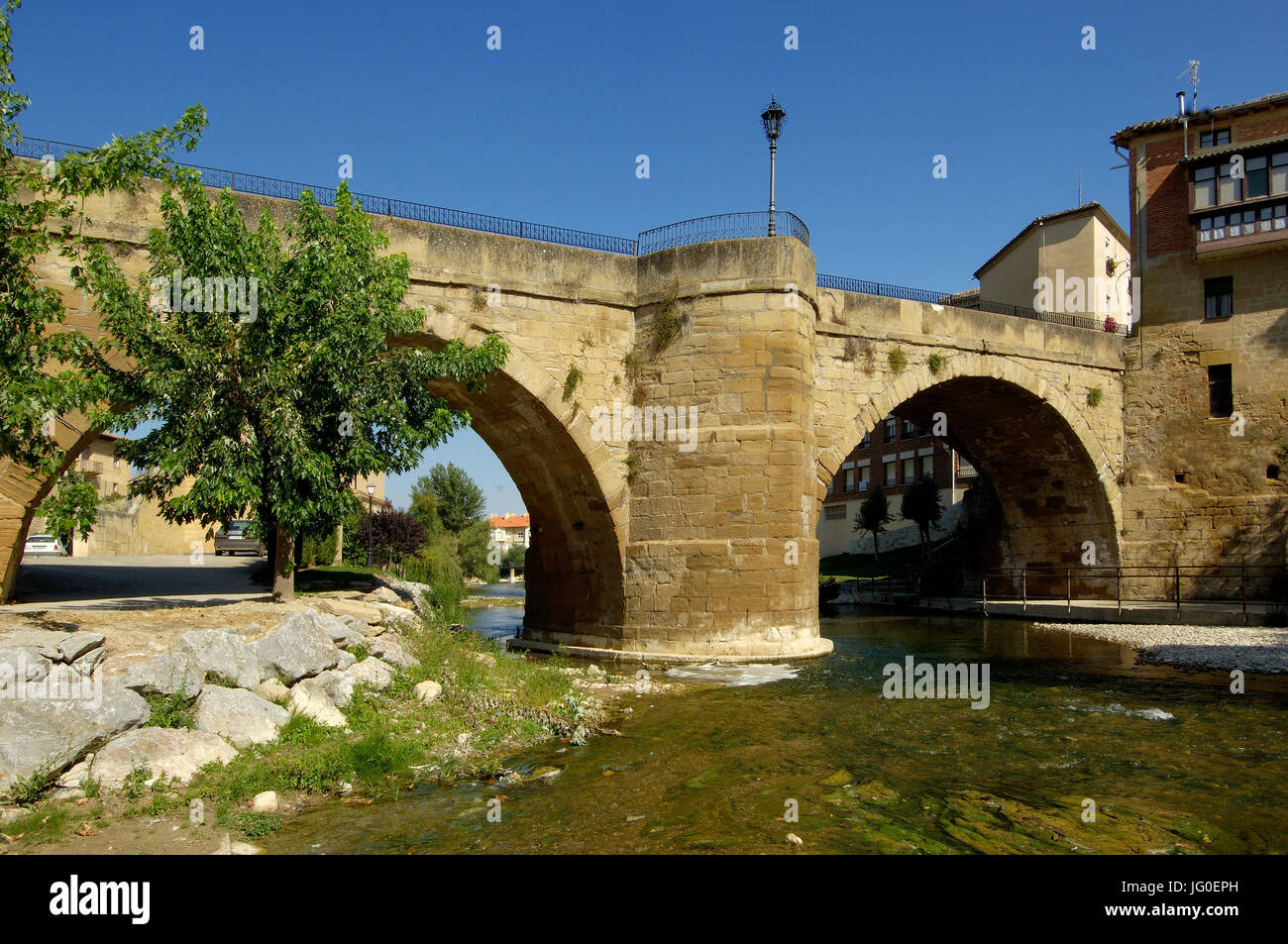 Pont médiéval de Cuzcurrita Rio Tiron, La Rioja, Espagne Banque D'Images