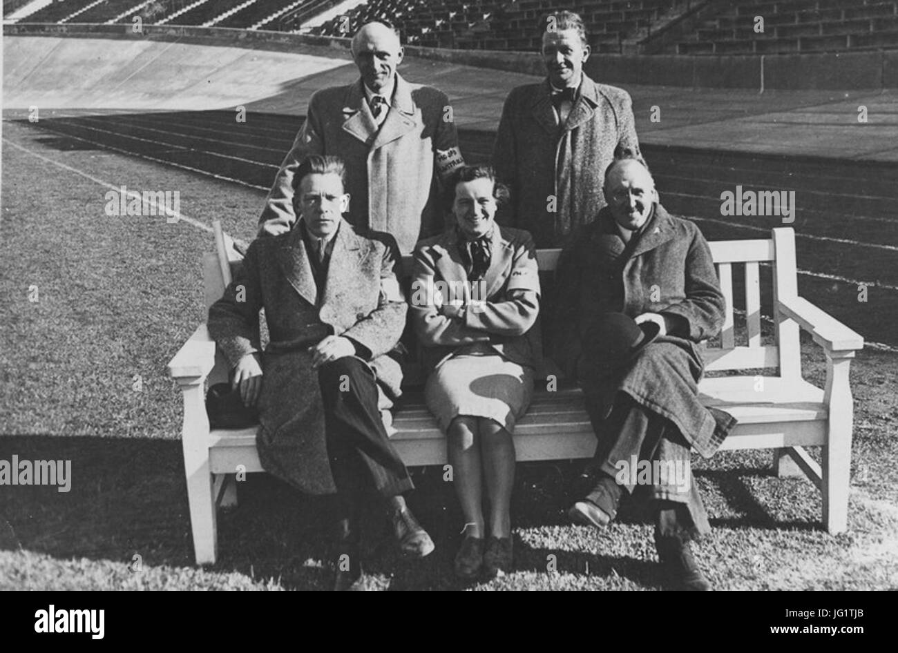 De organisatoren van de Noodvierdaagsche banque op een op de grasmat van het Goffe - F49710 - KNBLO Banque D'Images