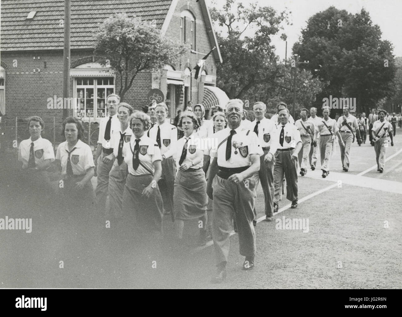 Groep 4 van de Algemene Vereniging Vierdaagse Generaal Karel van der Heijden uit - F41795 - KNBLO Banque D'Images