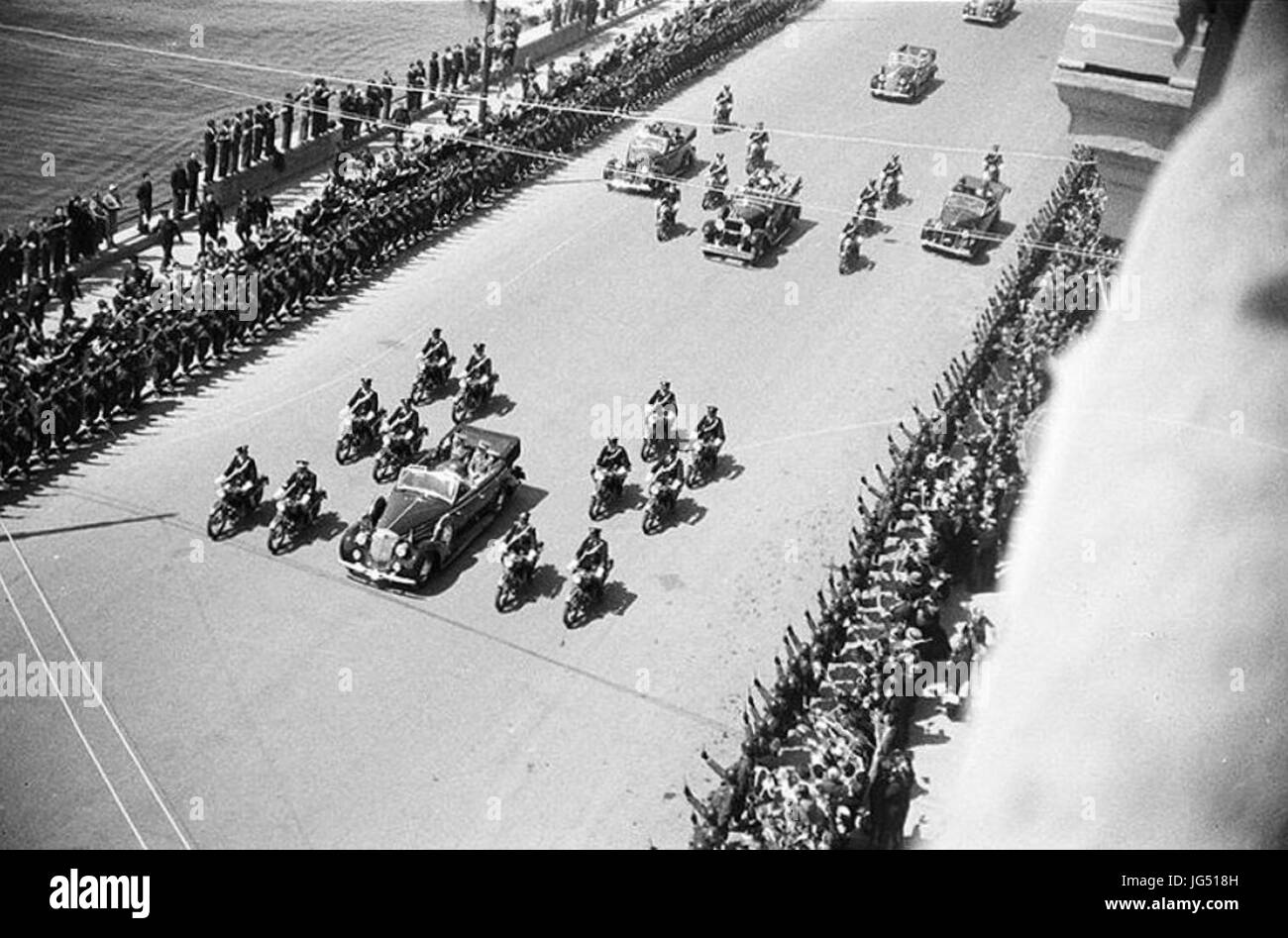 Macchina di Hitler e Mussolini une Via Partenope, Napoli nel 1938 - 02 Banque D'Images