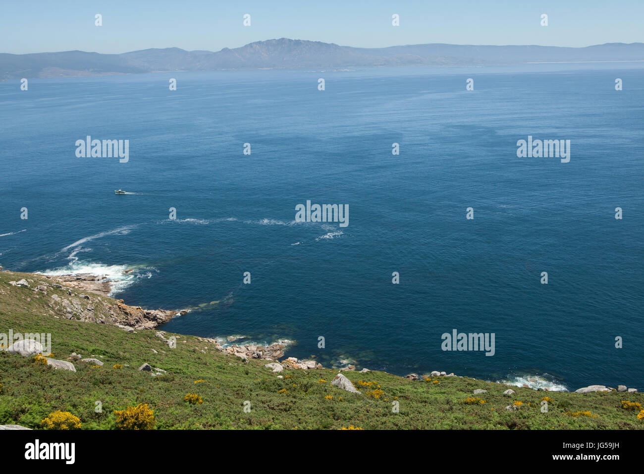 Illustrée de l'océan Atlantique, du cap Finisterre (Cabo Fisterra) en Galice, Espagne. Banque D'Images