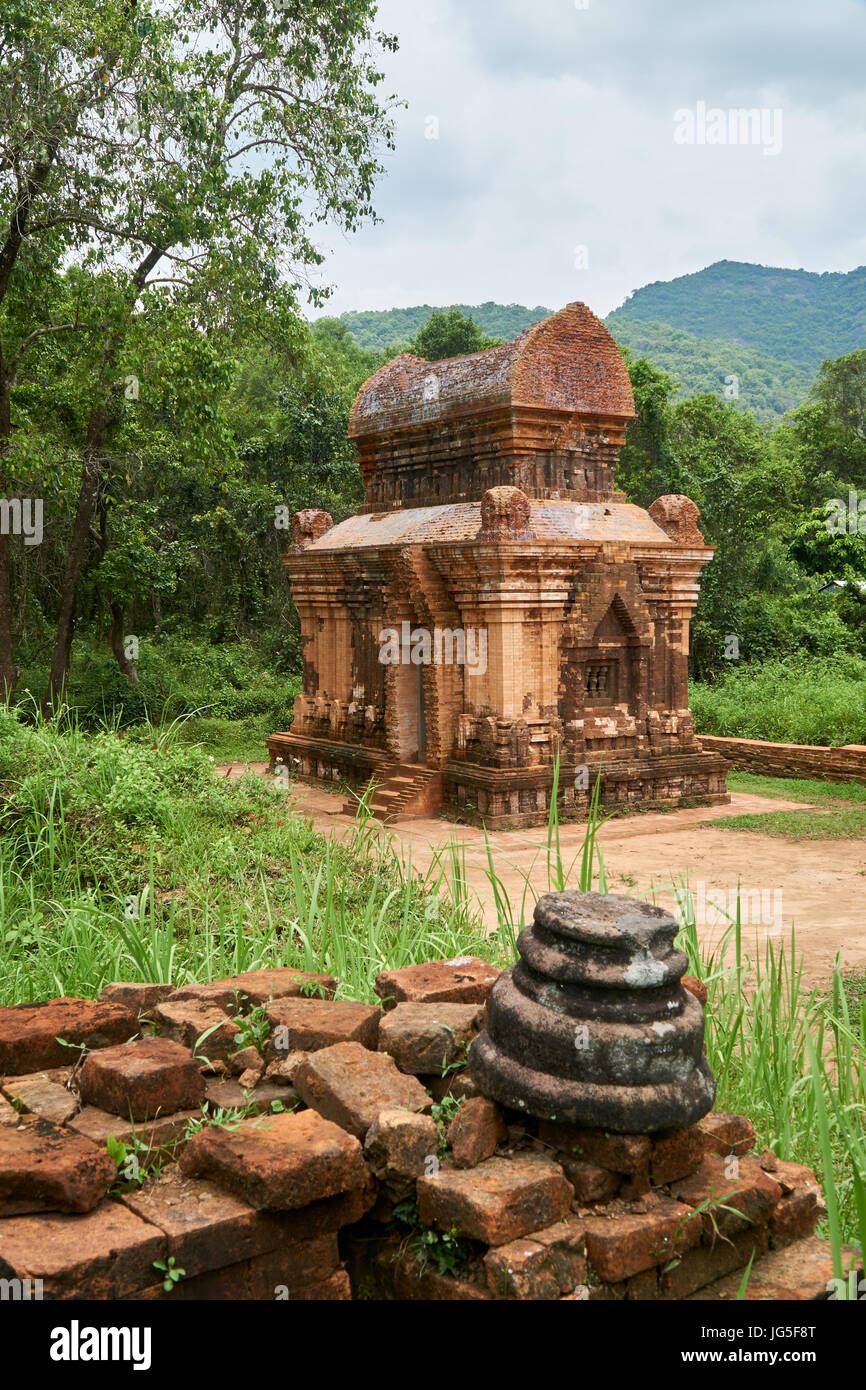 Vieux bâtiments religieux de l'empire Champa - culture cham. En mon fils, près de Hoi An, Vietnam. Site du patrimoine mondial. Banque D'Images