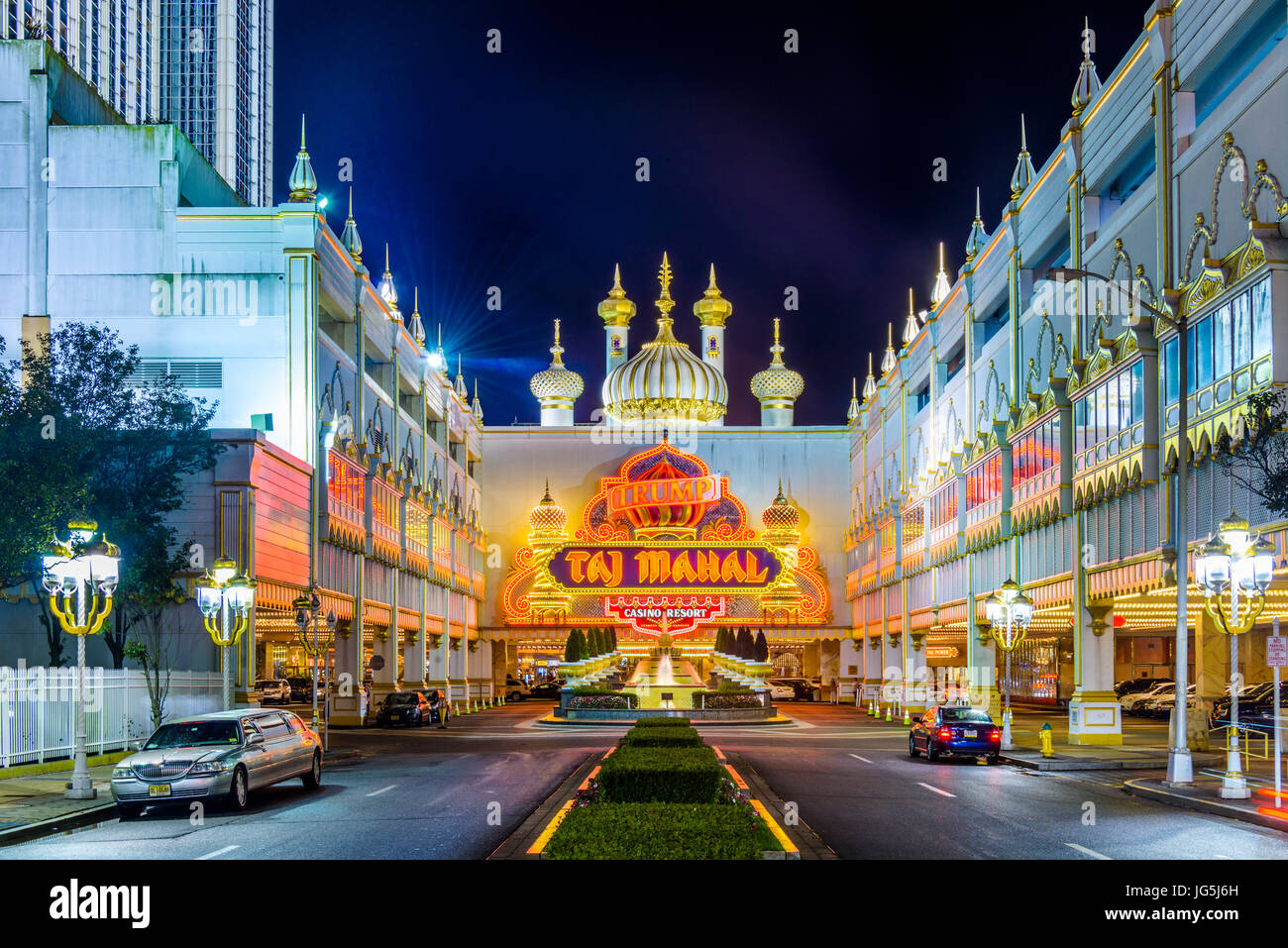 ATLANTIC CITY, NEW JERSEY - 8 septembre 2012 : Le Taj Mahal Casino à Atlantic City. Le casino a fermé ses portes en 2016. Banque D'Images