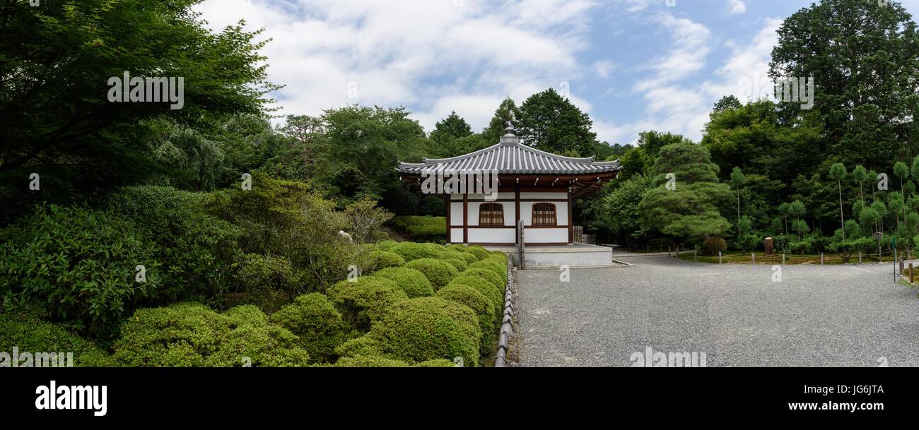 Temple et jardin zen, Kyoto, Japon à Kinkaku-ji Banque D'Images