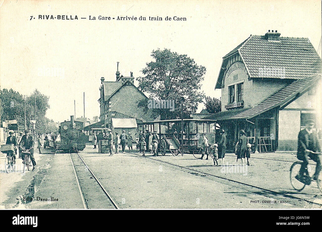 RIVA-BELLA - la Gare - Arrivée du train de Caen Banque D'Images