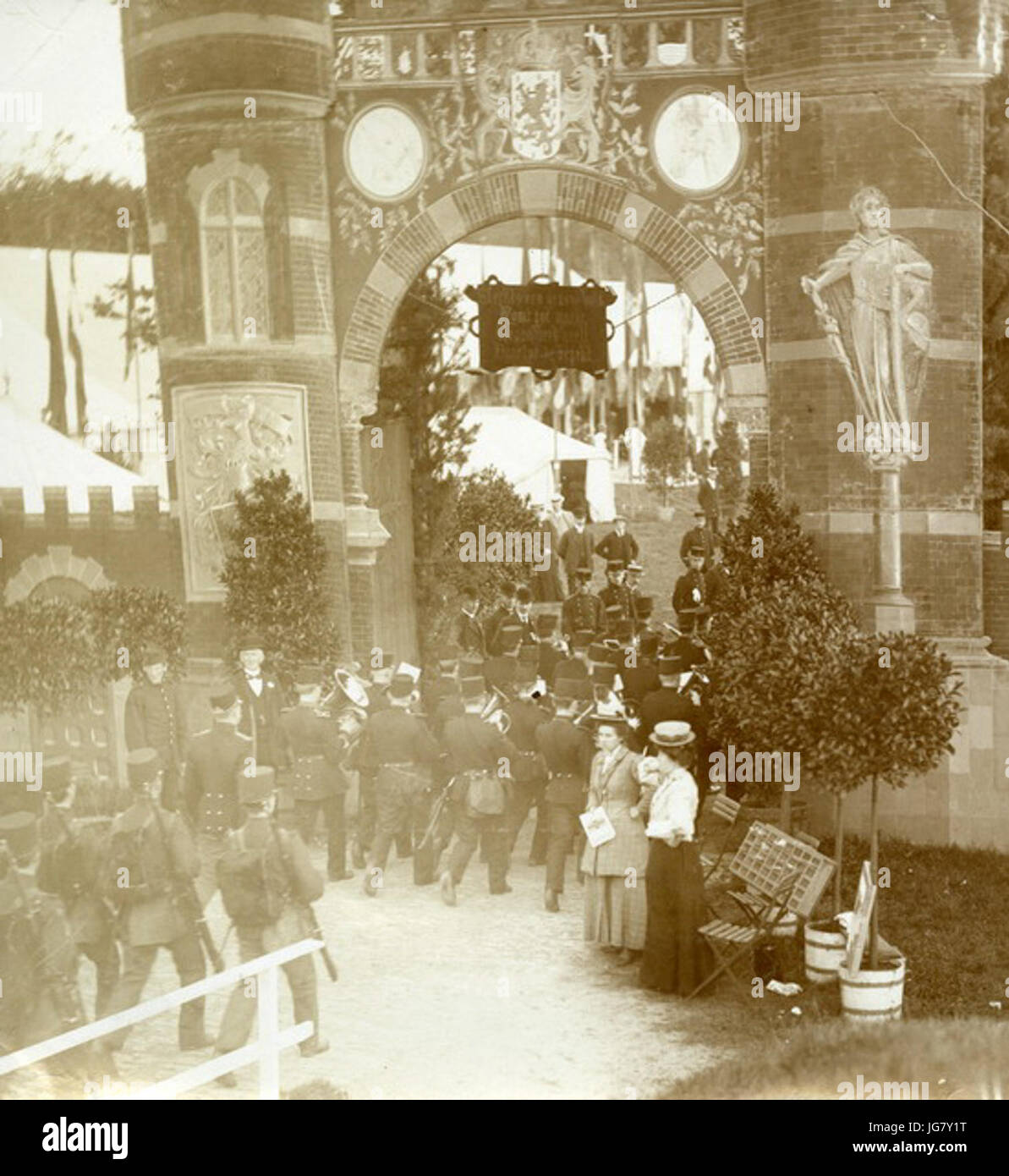 Uit een foto-album a rencontré 57 visuels van de Tweede Nationale Sportdagen van 26 - F42562 - KNBLO Banque D'Images