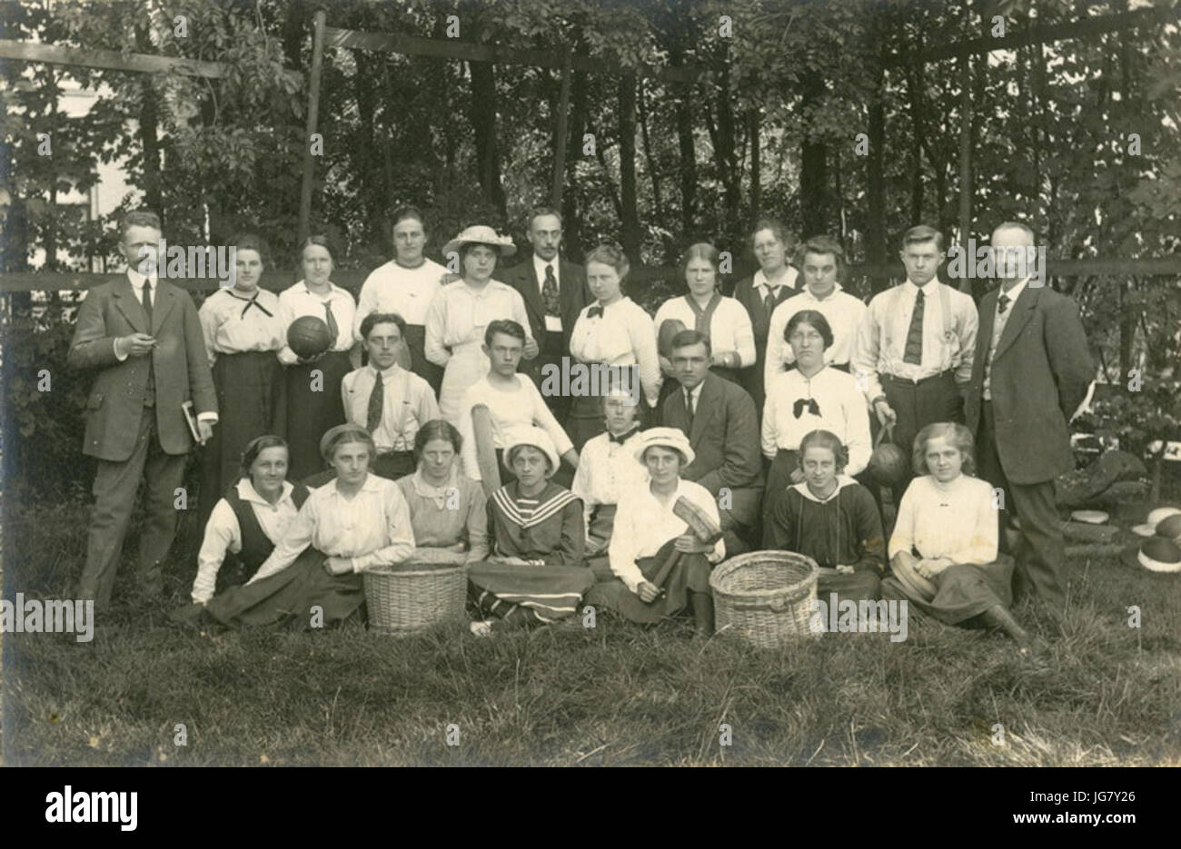 Uit een foto-album a rencontré 57 visuels van de Tweede Nationale Sportdagen van 26 - F42571 - KNBLO Banque D'Images
