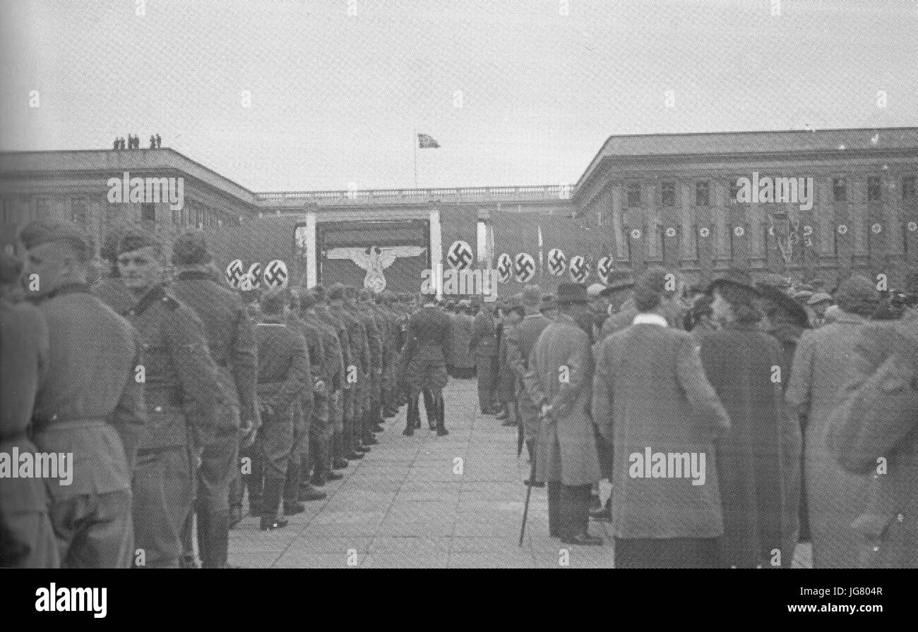 Uroczystość zmiana nazwy Marszałka Piłsudskiego na placu Józefa Adolf-Hitler-Platz 1 września 1940 Banque D'Images