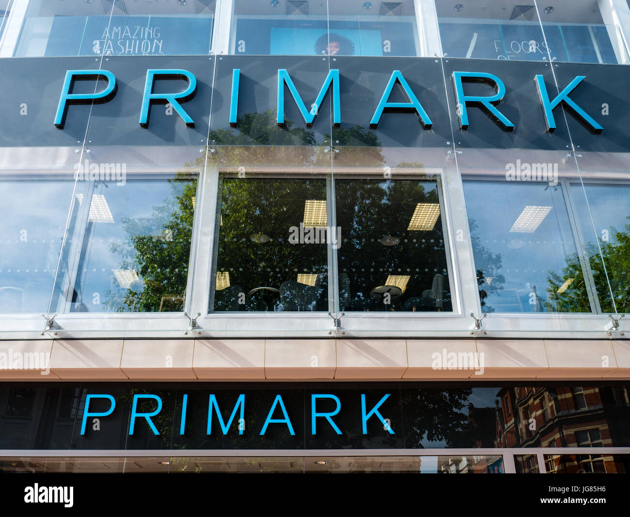 Nouveau magasin Primark, Reading, Berkshire, Angleterre Banque D'Images