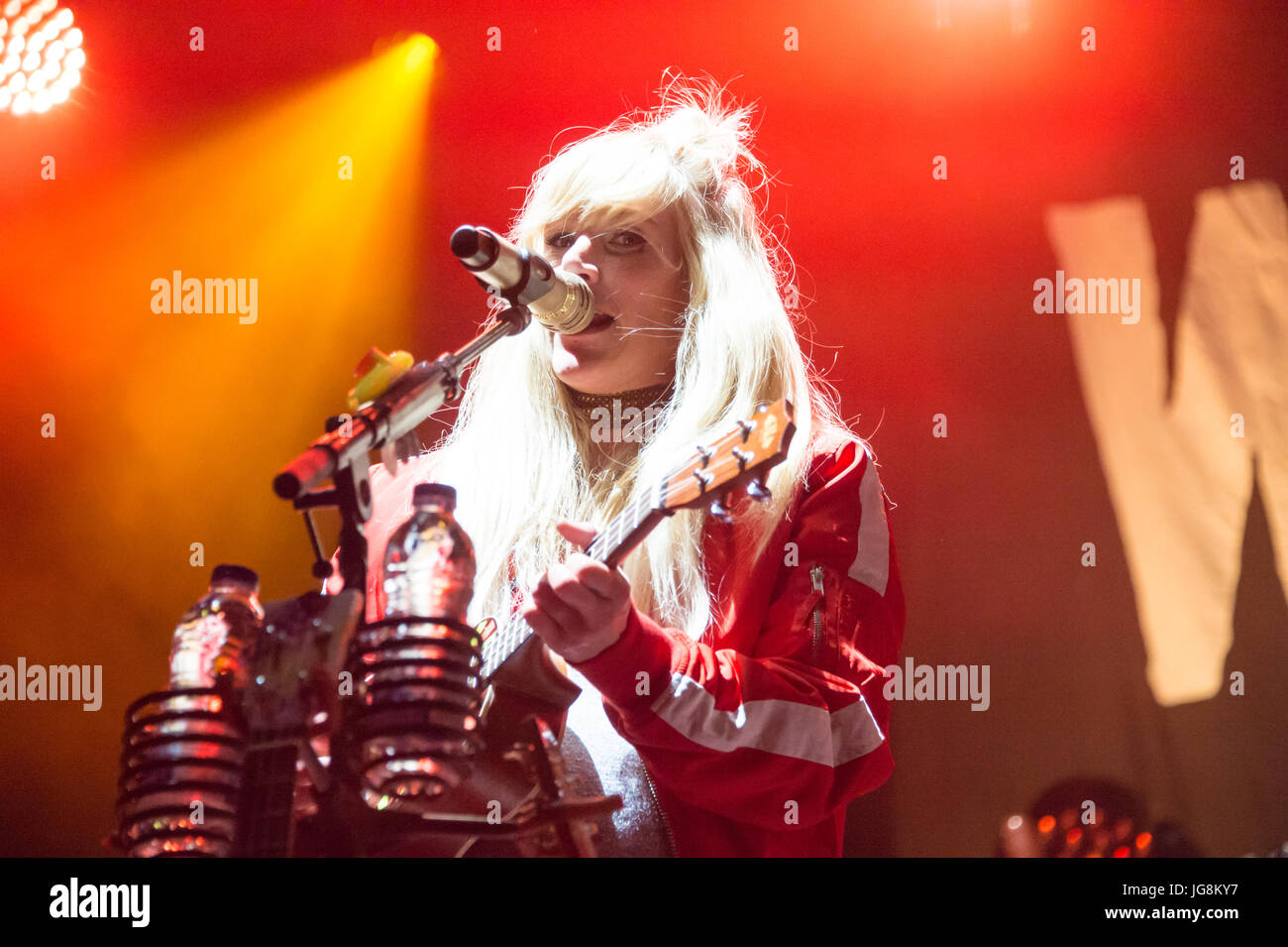 Montréal, Canada - 4 juillet 2017 : Walk Off The Earth sur scène lors du Festival International de Jazz de Montréal Photo : Marc Bruxelles/Alamy Live News Banque D'Images