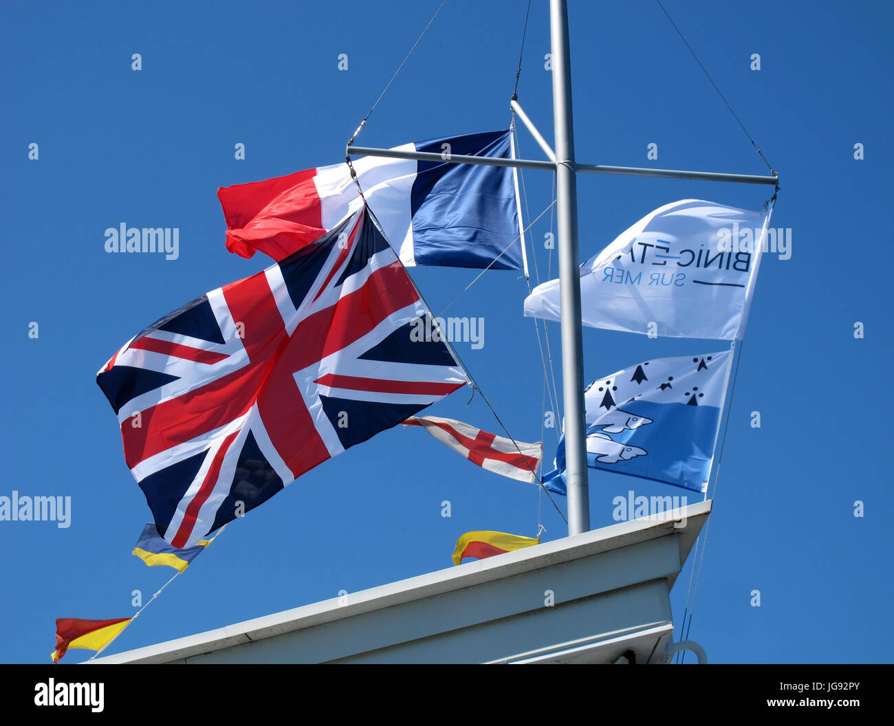 Régate de voile vieux port de Binic, près de Saint-Brieuc, Côtes-d'Armor, Bretagne, Bretagne, France, Europe Banque D'Images
