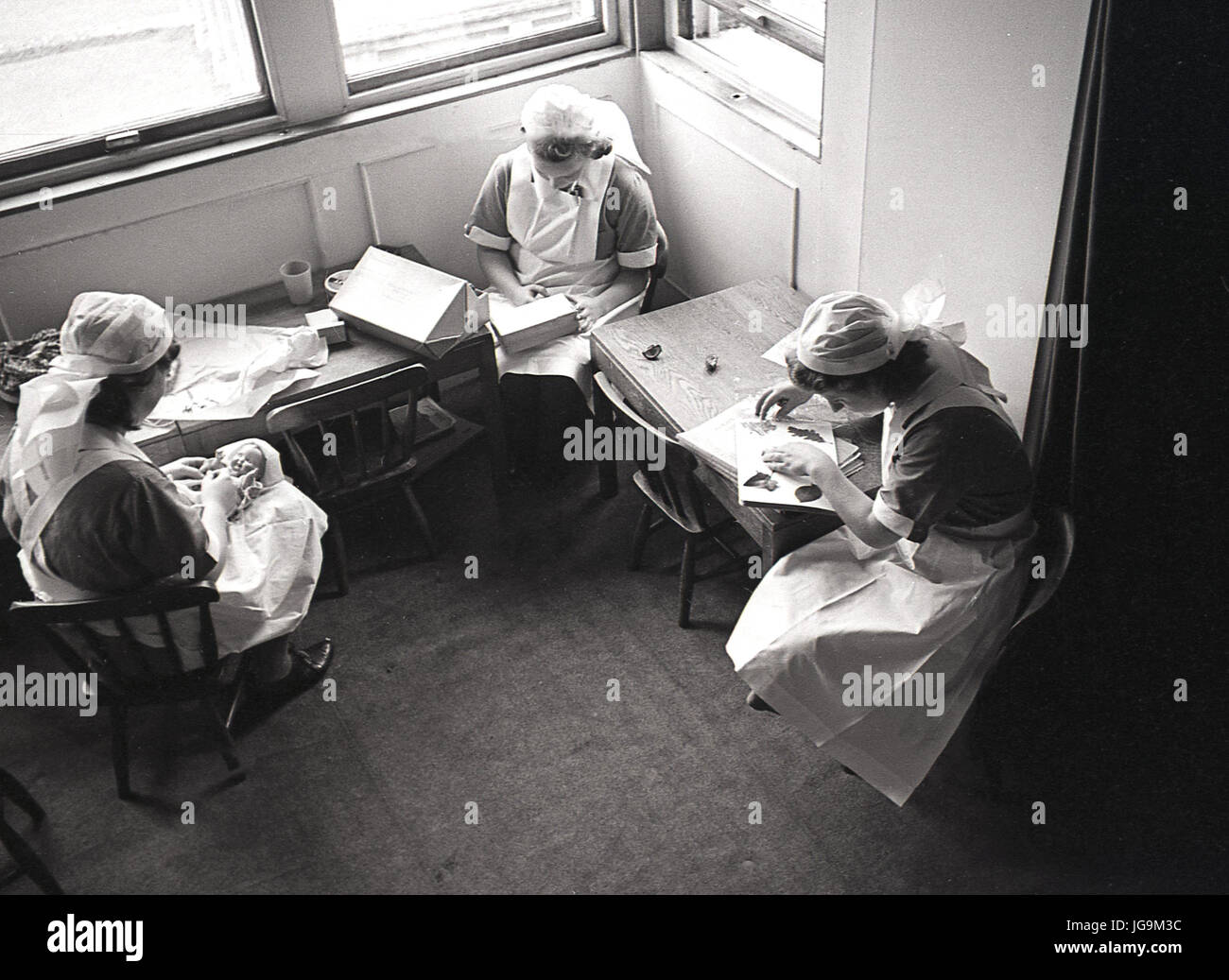 1940, l'Angleterre, la guerre, le personnel de l'hôtel de Stanstead