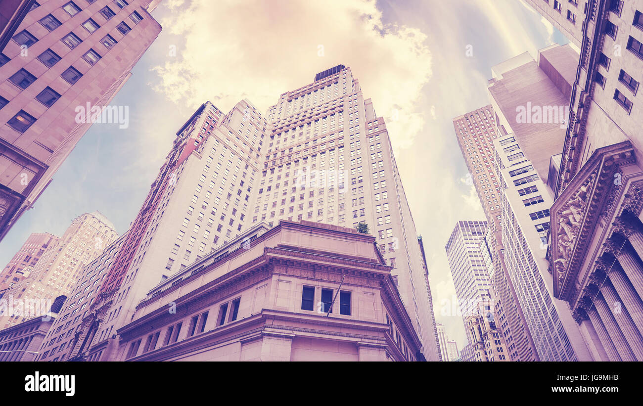 Stylisé Vintage Wall Street à New York City, capitale financière du monde, USA. Banque D'Images