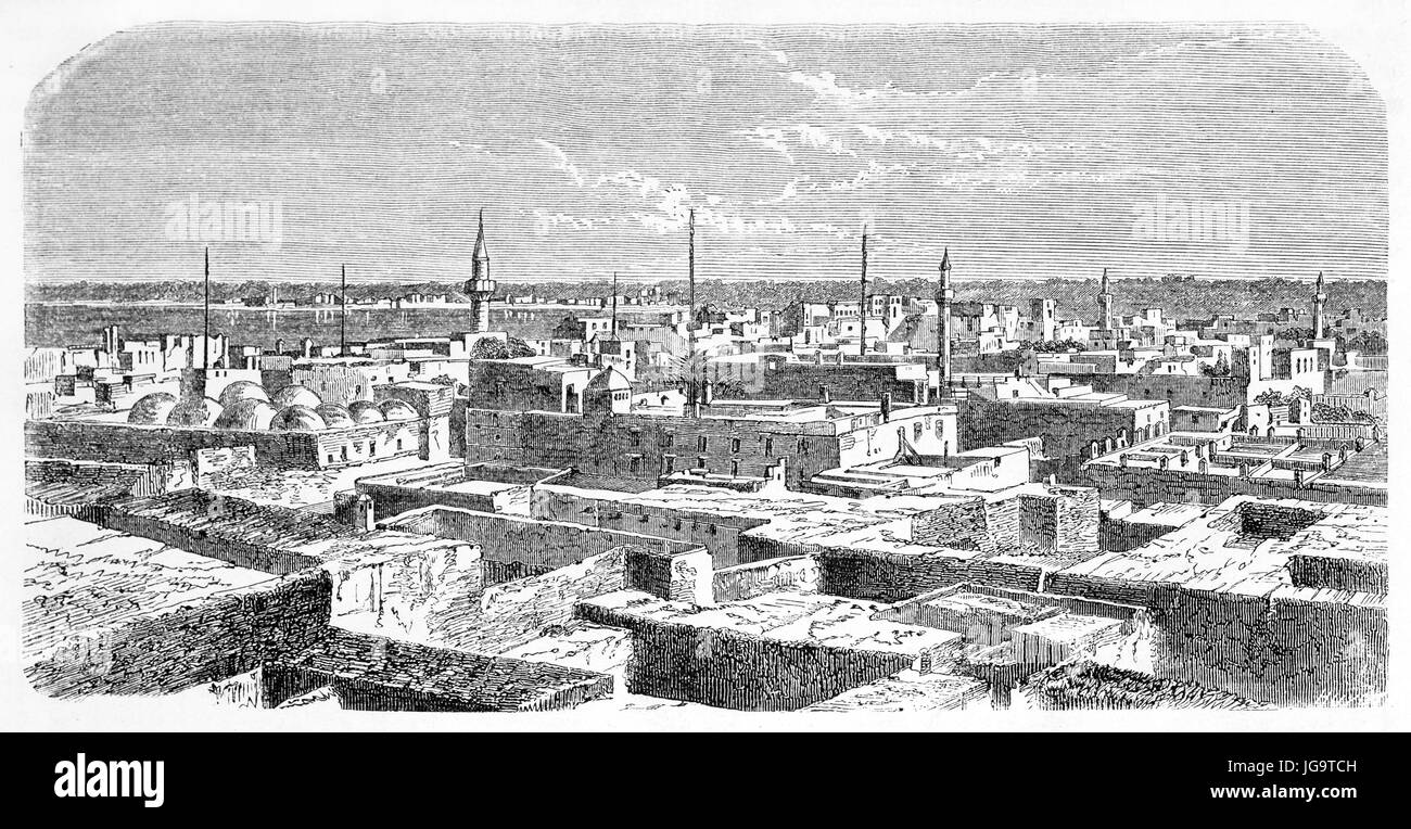 Paysage urbain horizontal de Tripoli s'étendant bien au nord, la Libye. Art de style gravure de tons gris anciens par Lancelot, publié sur 1861 Banque D'Images