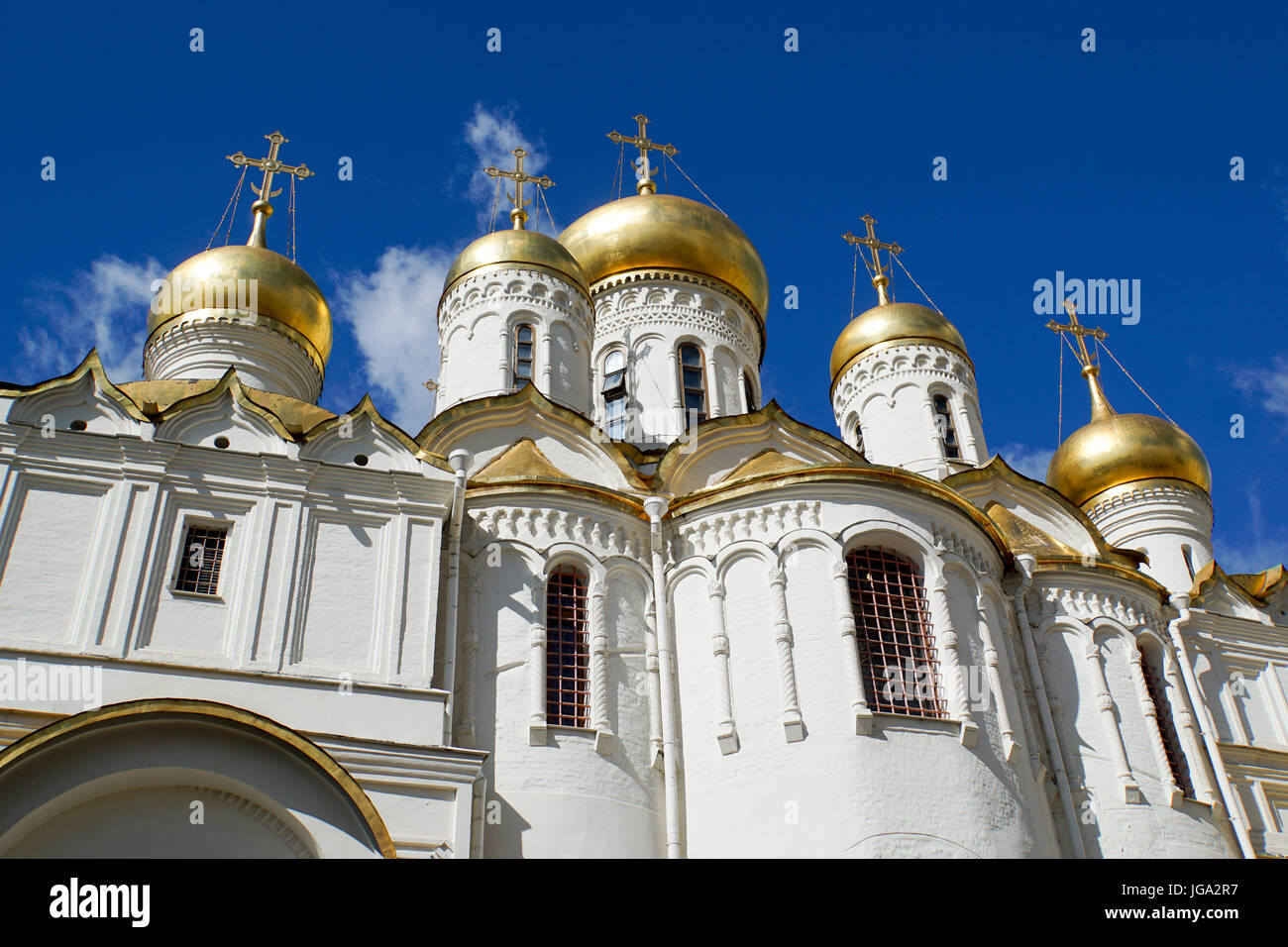 Les coupoles dorées de la cathédrale de l'Annonciation, le Kremlin, Moscou, Russie Banque D'Images