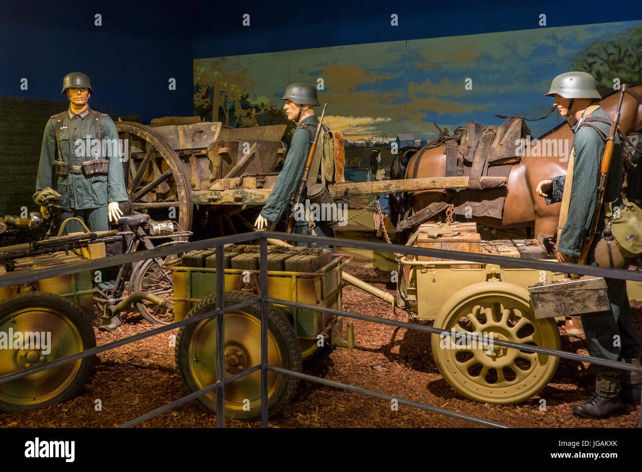 Diorama montrant l'armée allemande avec des chariots de transport au Memorial Musée de la Seconde Guerre mondiale à Quinéville, Manche, Normandie, France Banque D'Images