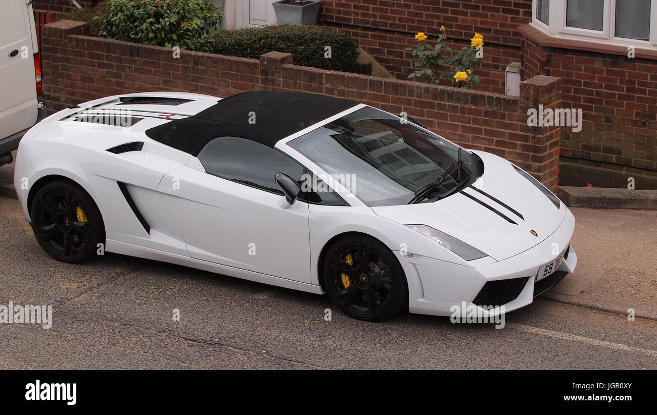 Une Lamborghini Gallardo Spyder blanc supercar. Banque D'Images