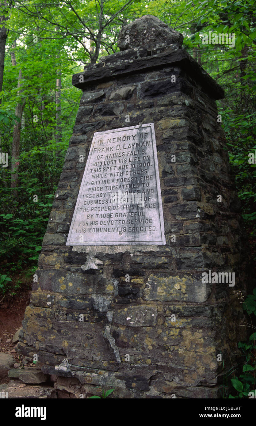 Frank Monument profane sur l'Escarpement-Nord, Catskill State Park, New York Banque D'Images