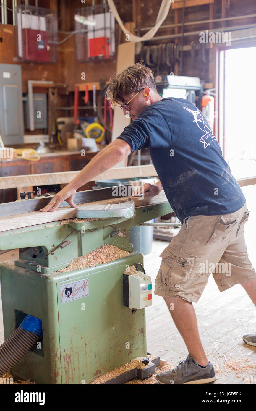 Saint Michaels, Maryland - le chantier de travail au Musée maritime de la baie de Chesapeake. Le musée comprend un chantier naval, un phare 1879, et e Banque D'Images