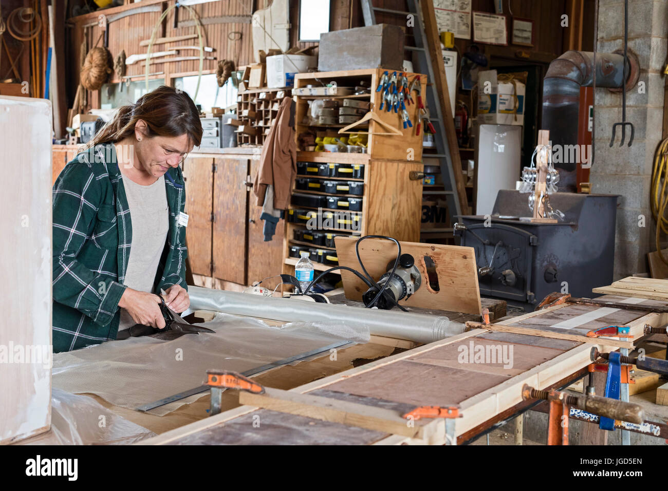 Saint Michaels, Maryland - le chantier de travail au Musée maritime de la baie de Chesapeake. Le musée comprend un chantier naval, un phare 1879, et e Banque D'Images