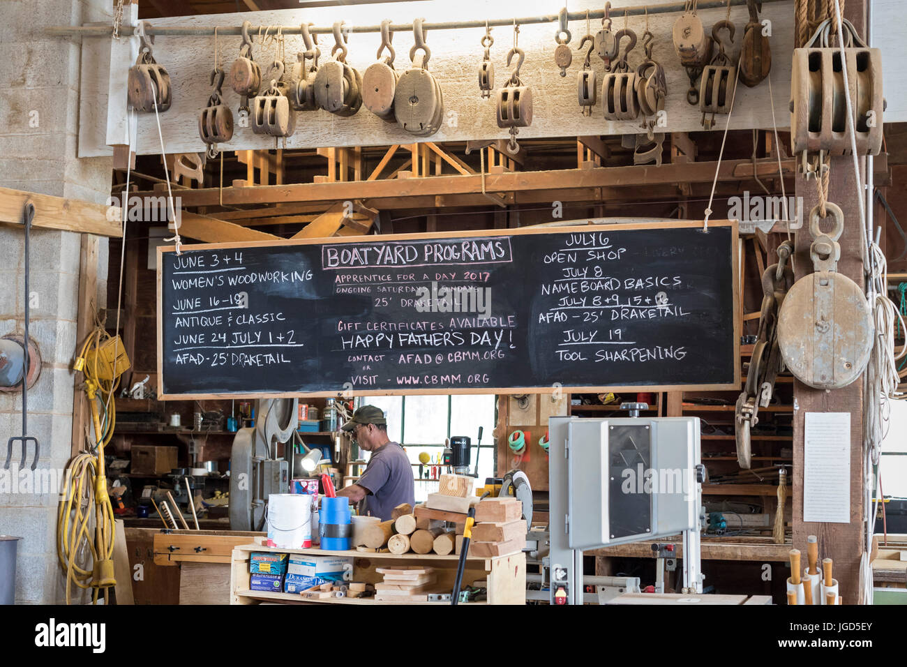 Saint Michaels, Maryland - Chantier programmes énumérés à la Chesapeake Bay Maritime Museum. Le musée comprend un chantier naval, un phare, 1879 Banque D'Images