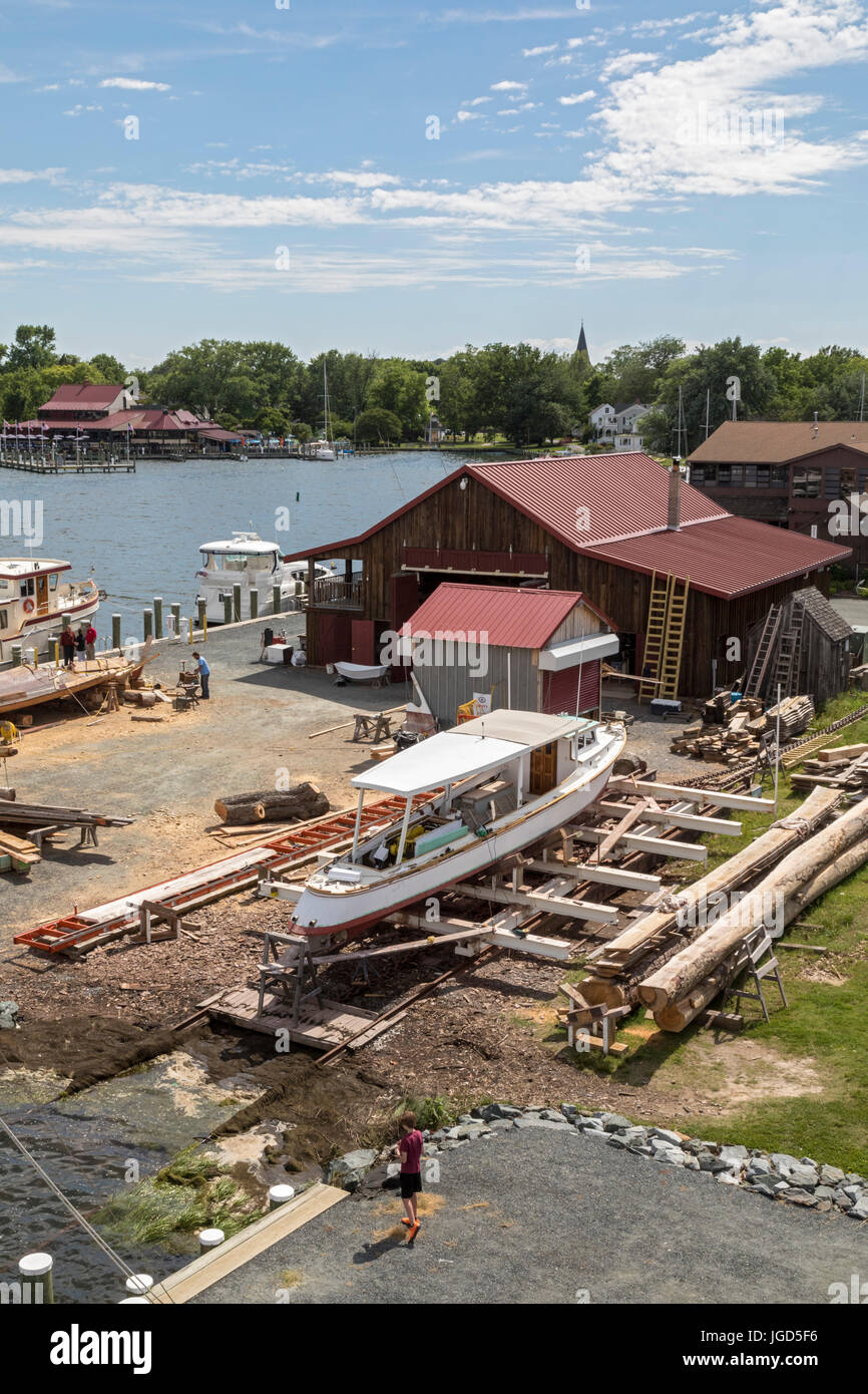 Saint Michaels, Maryland - le chantier à la Chesapeake Bay Maritime Museum. Le musée comprend un chantier naval, un phare, et expositions 1879 Banque D'Images