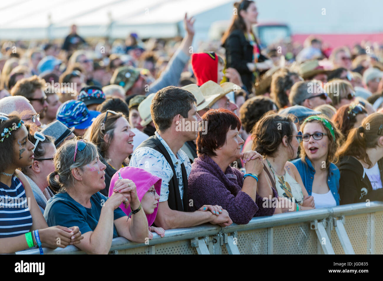 Ecosse, Royaume-Uni Dundrennan - Juillet 25, 2015 : les festivaliers au Festival une femme blessée Banque D'Images