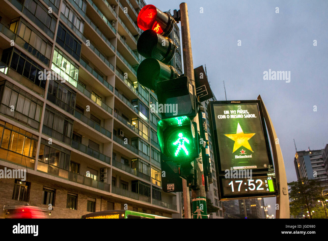 Lumière, 2016, rue de la Consolation, l'Avenue Paulista, Capitale, São Paulo, Brésil. Banque D'Images