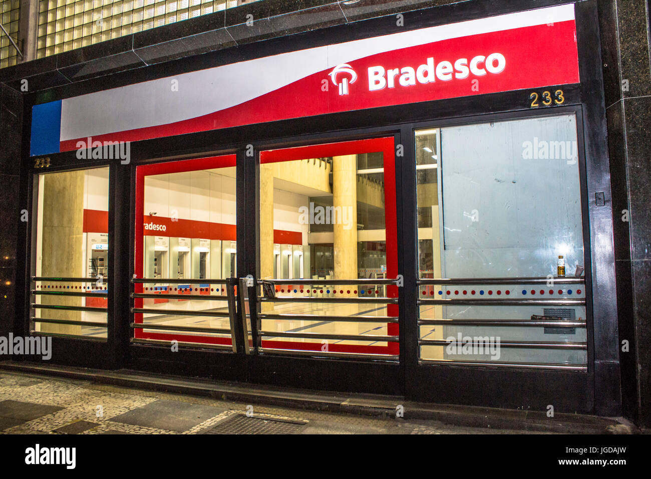 Vue de nuit, Banco Bradesco, Rua XV de Novembro, 26.11.2015, Capital, Centre, São Paulo, Brésil. Banque D'Images