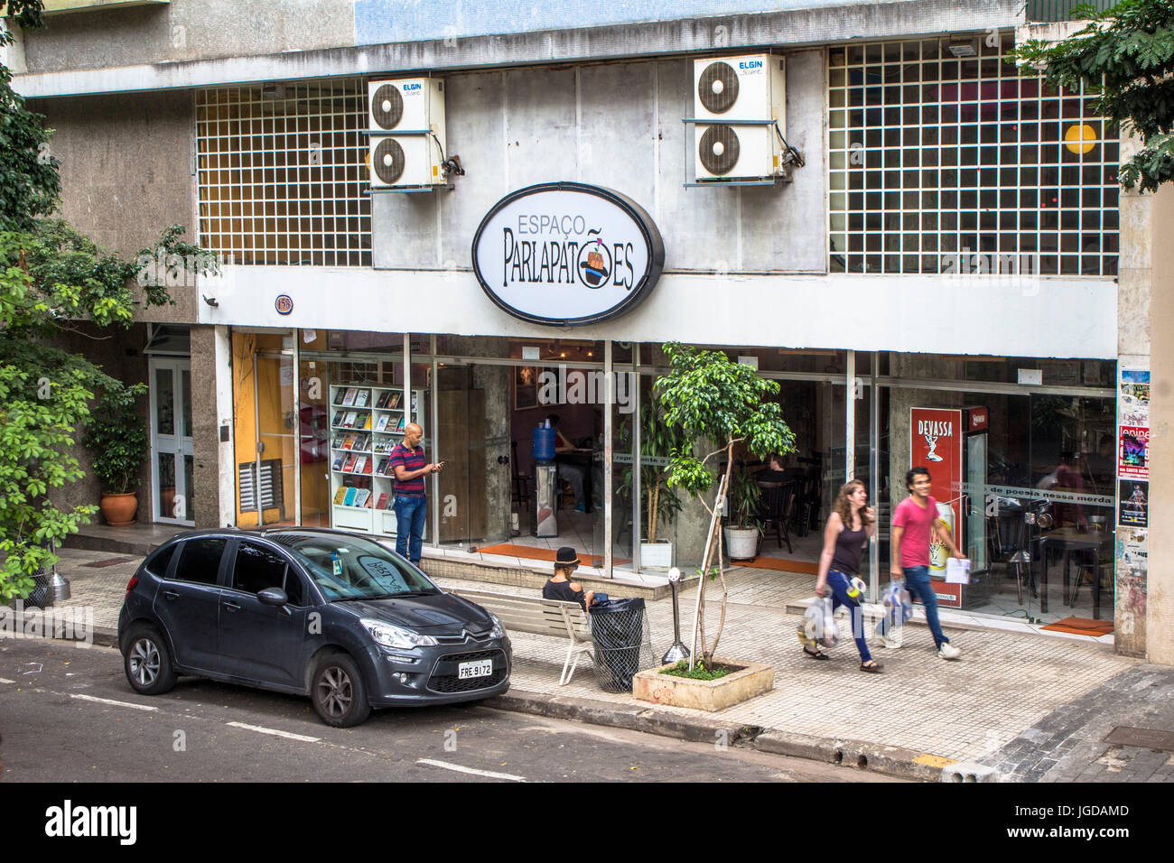 Parlapatões Espace Théâtre, Franklin Roosevelt Square, 01.12.2015, Capital, Centre, São Paulo, Brésil. Banque D'Images
