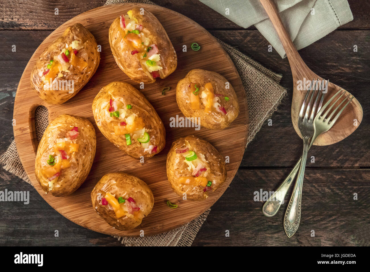 Pommes De Terre Pommes De Terre Au Fromage Banque d'image et photos - Alamy