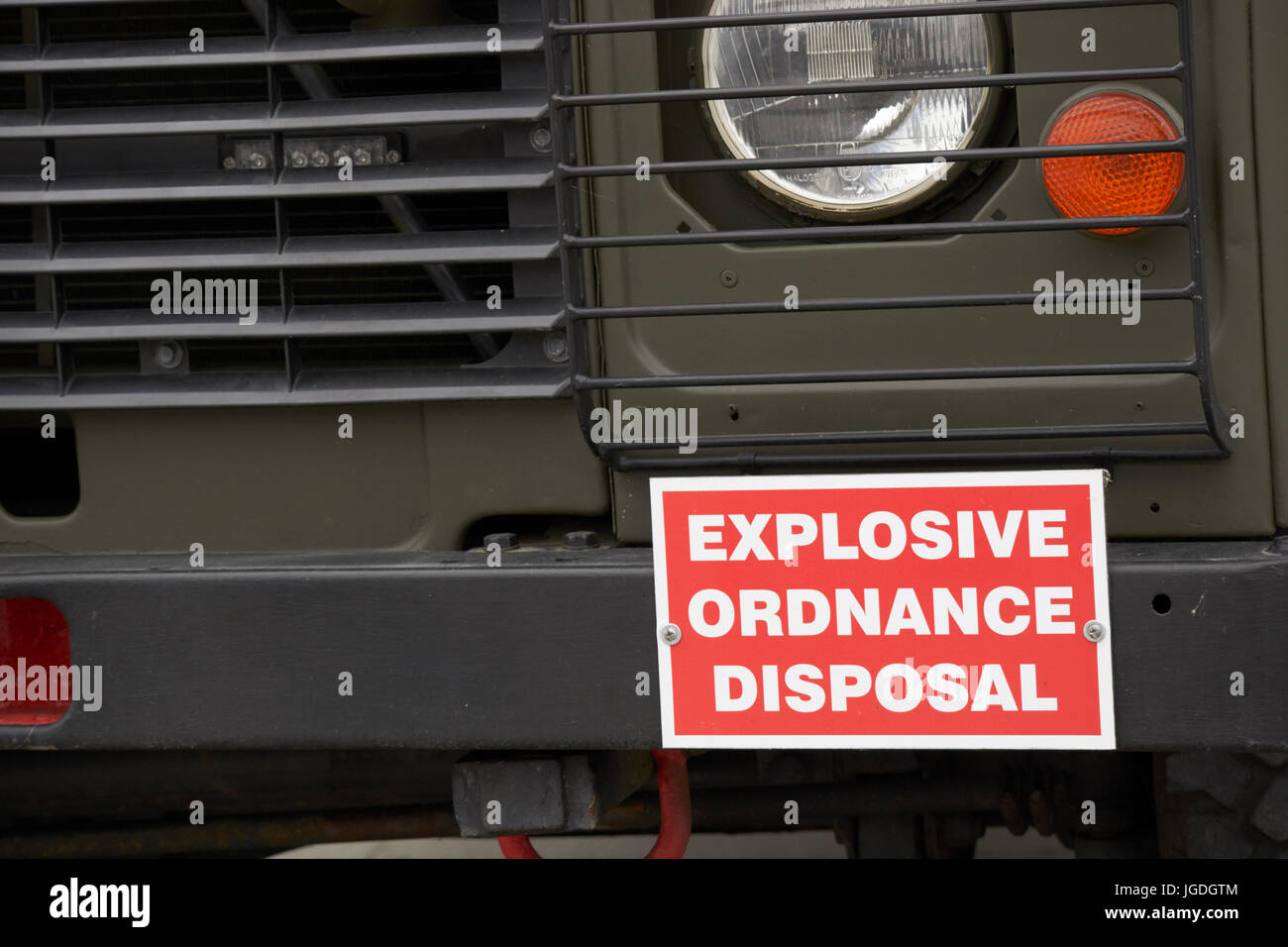 L'élimination des explosifs et munitions landrover armée britannique uk Banque D'Images