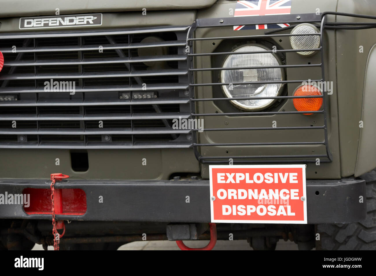 L'élimination des explosifs et munitions landrover armée britannique uk Banque D'Images