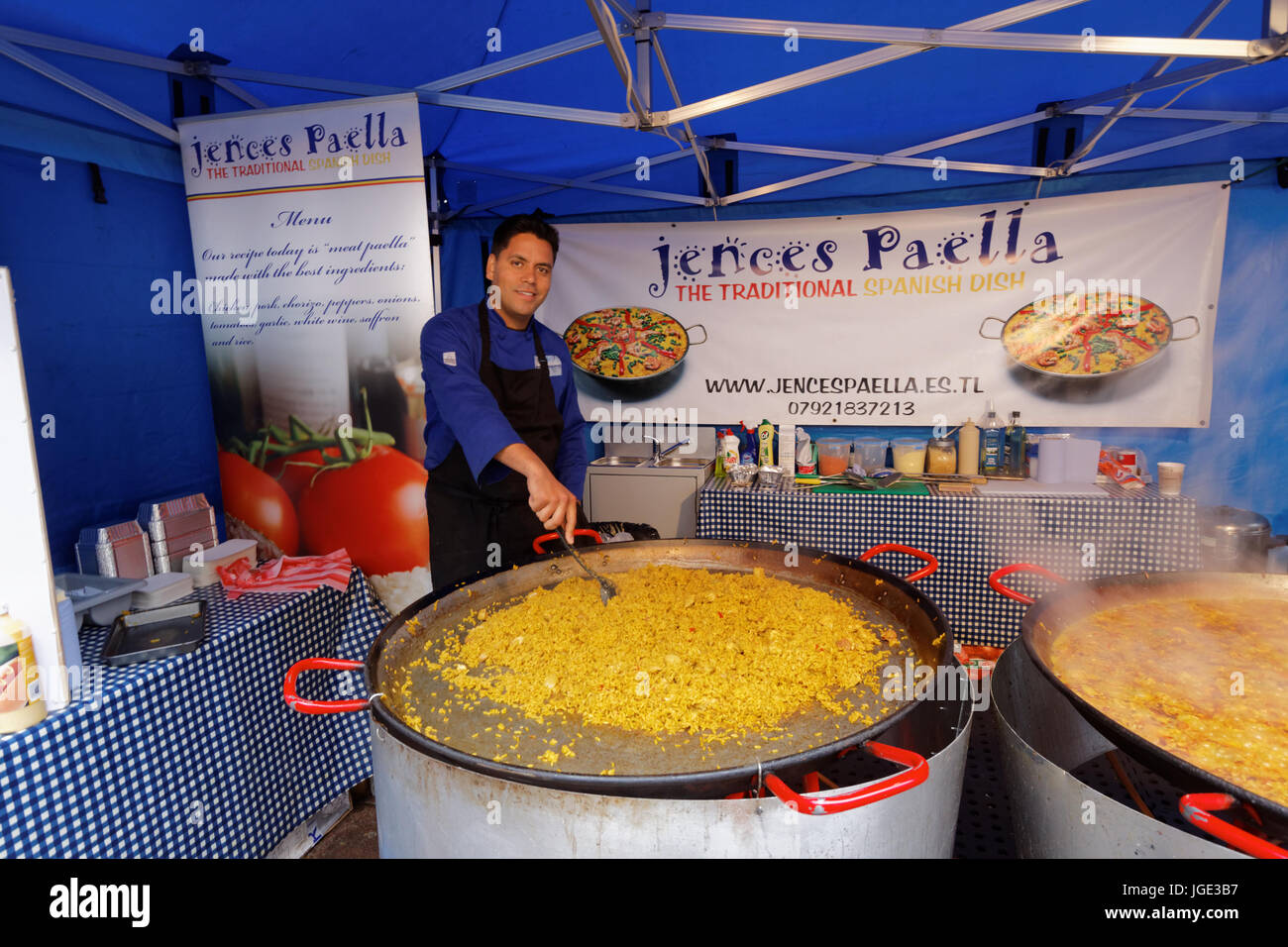 Jences traiteur paella paella de street market stall food festival Glasgow Glasgow de marché de Noël Banque D'Images