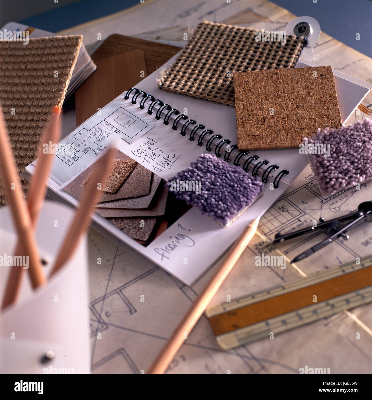 Matériaux et échantillons de tapis pour projet : l'étape étape x coups d'artisanat et de bricolage Banque D'Images