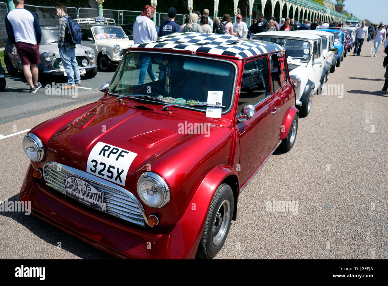 Brighton, UK - 17 mai 2015 : Londres à Brighton Mini Car s'exécuter. Cet événement annuel est organisé par la London et Surrey Mini Owners Club. Banque D'Images